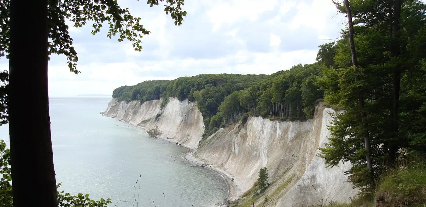 white-cliffs-209324-1400-680